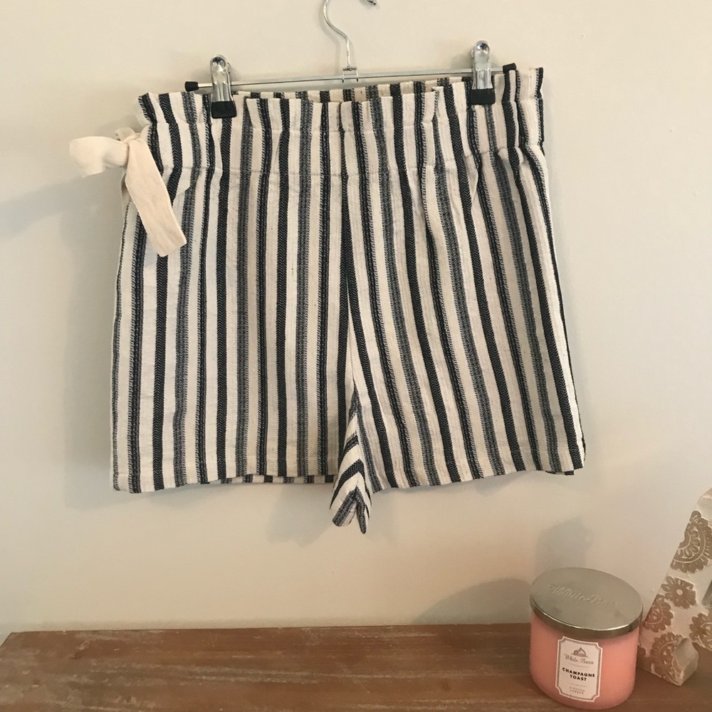 Skort - Picture 2 of 3